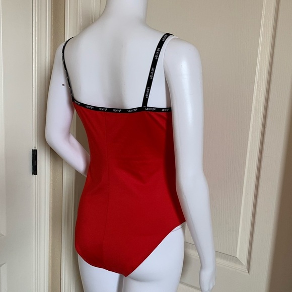 Levi’s Paige Brilliant Red Bodysuit Branded Contra - Picture 7 of 11